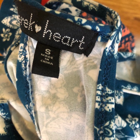 Bundle 3/$15 - Adorable Romper - Picture 5 of 5